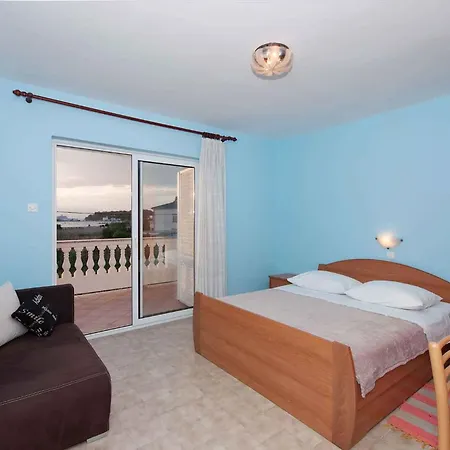 12 Apartamento Lopar