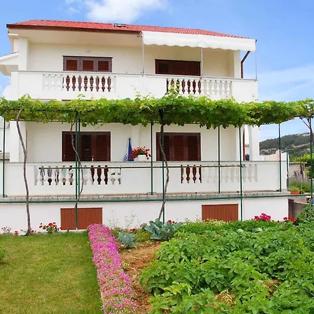 Апартаменты 12